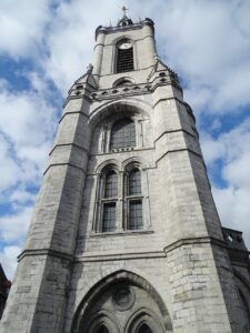 彼女が香水を変えた理由は浮気の兆候なのか？