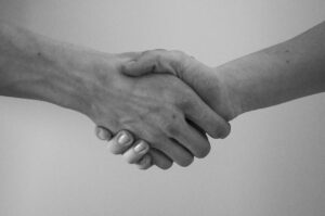 制汗剤を使ってバレずにいい匂いを保つ方法は？